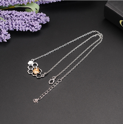 X & P Charm Fashion Silver necklaces for Women Girl Heart Honeycomb Bee pendant choker necklace Gift Prom Party Animal