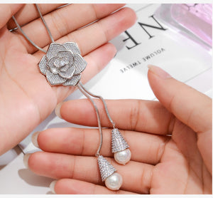 Multilayer flower zircon necklace